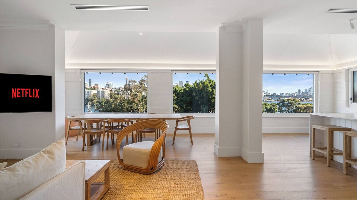 Darling Point Apartment | 3BR Entire Lvl Penthouse with Views Darling Point