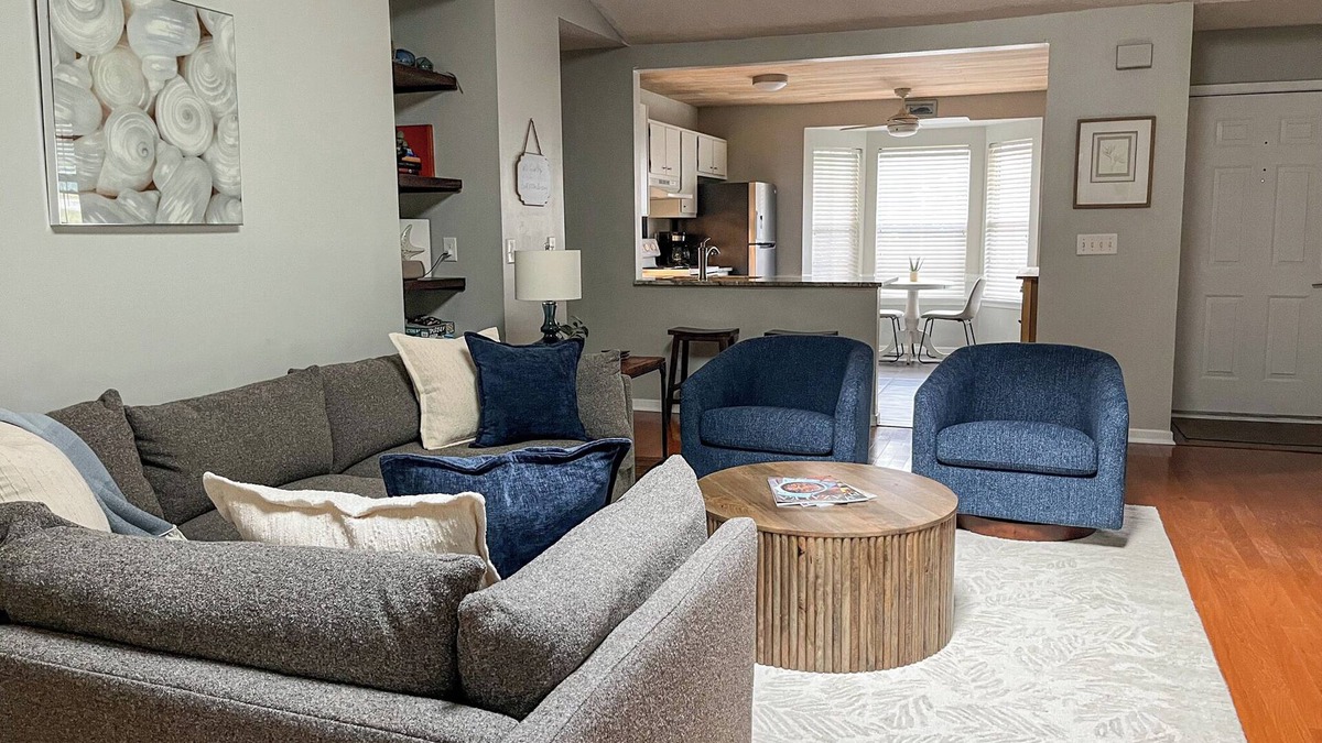 Mount Pleasant House | 3BR Fully appointed home minutes from the islands, shops, parks, and downtown!