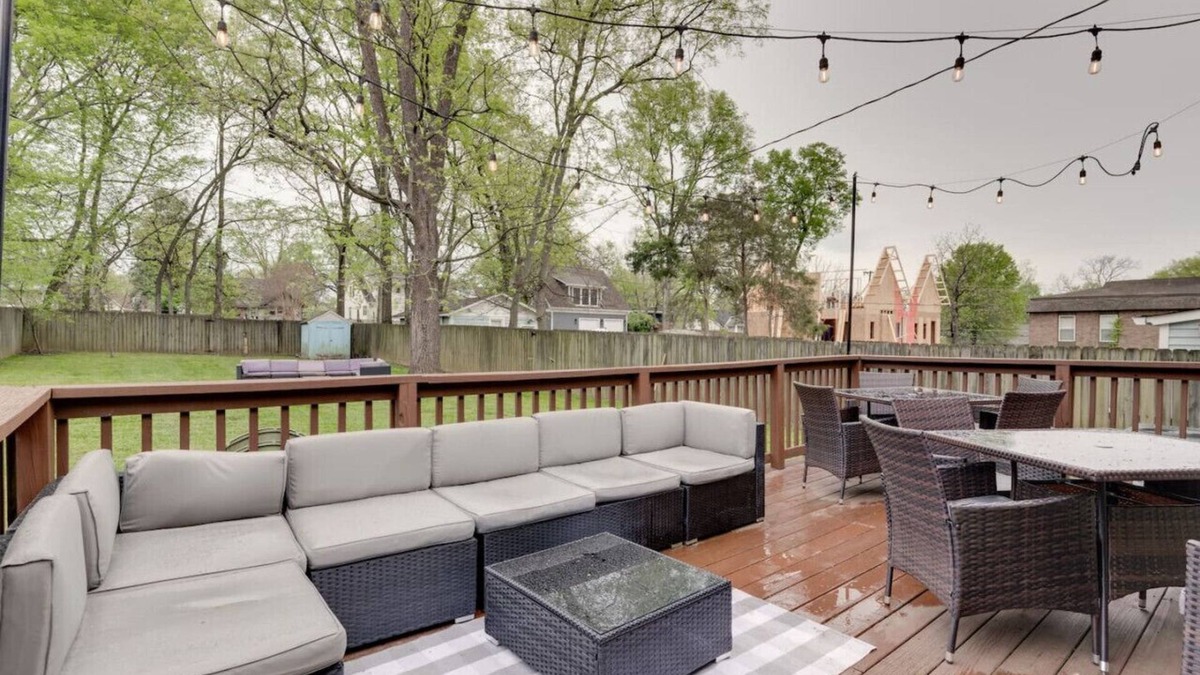 Eastwood House | 3BR in East Nash with YARD Walk to Shops & Eats
