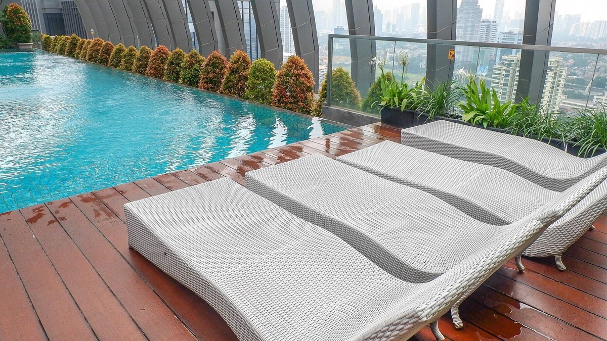 Pancoran Apartment | 3BR Pancoran L'Avenue Comfy Apartment