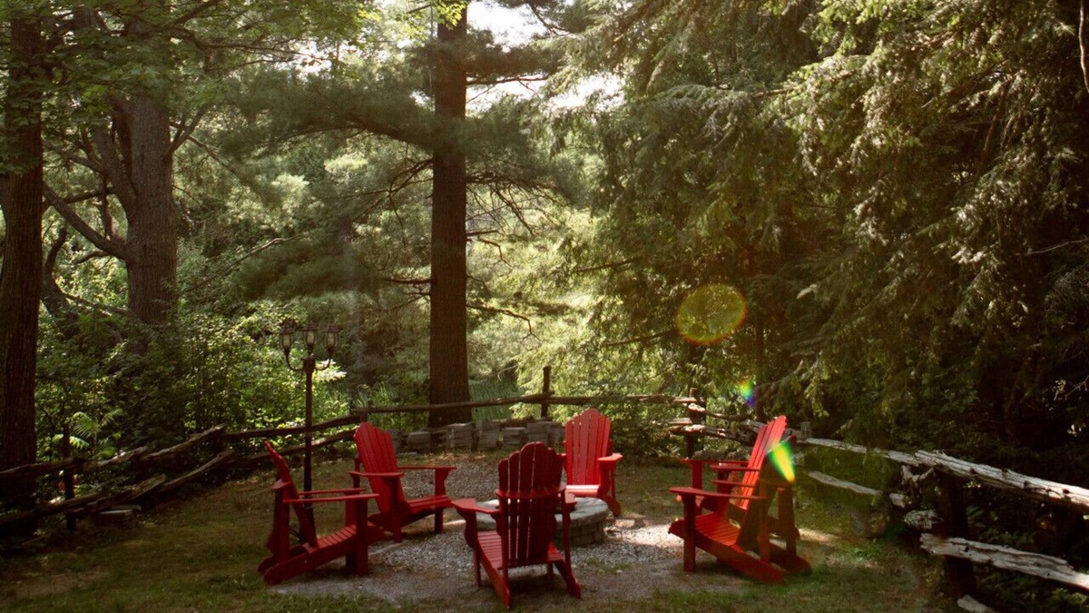 Norland Cottage | 3BR Waterfront Hidden Gem w/Private Dock & Hot Tub