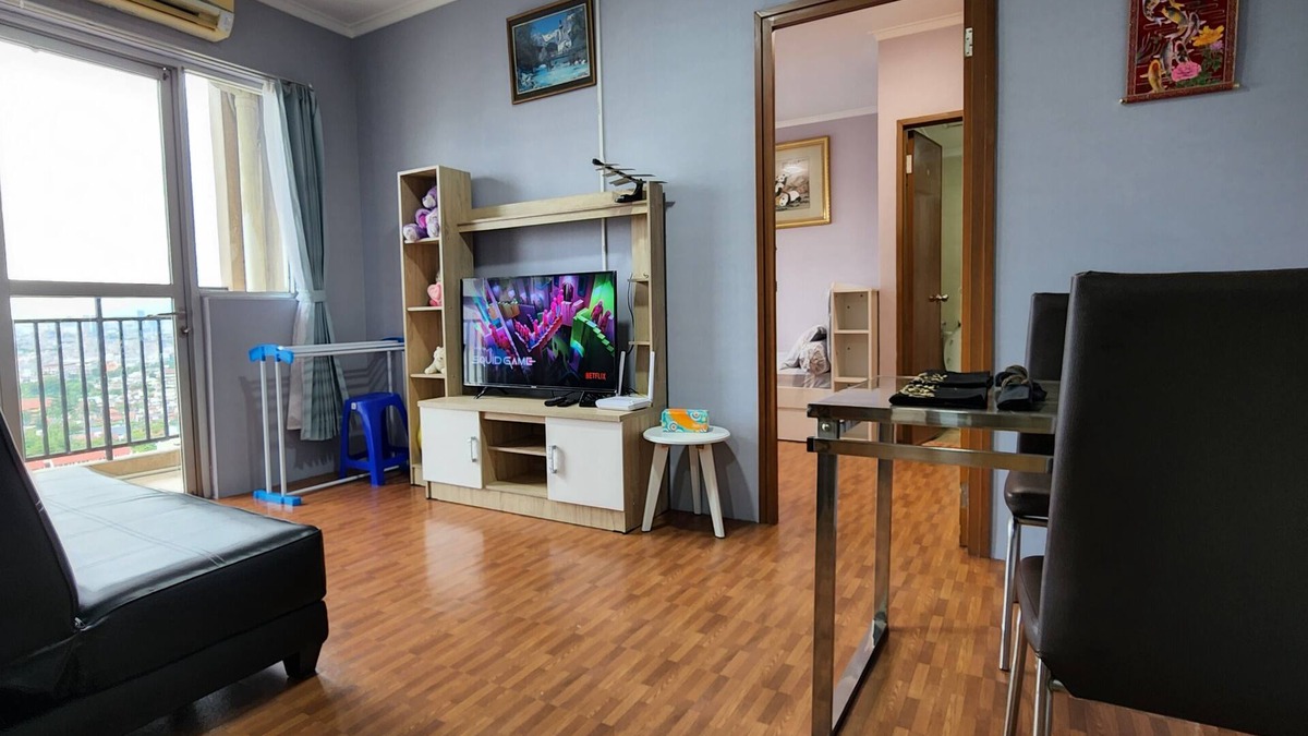 Old Jakarta Apartment | 3BRs Penthouse View Jiexpo free Netflix & Prime Video