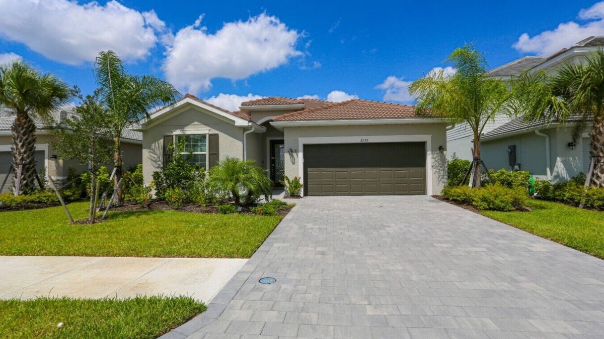 Rural Estates House | 4/3 HEATED POOL AND SPA - FURNISHED HOME MODERN IN HIGHLY DESIRED NORTH NAPLES