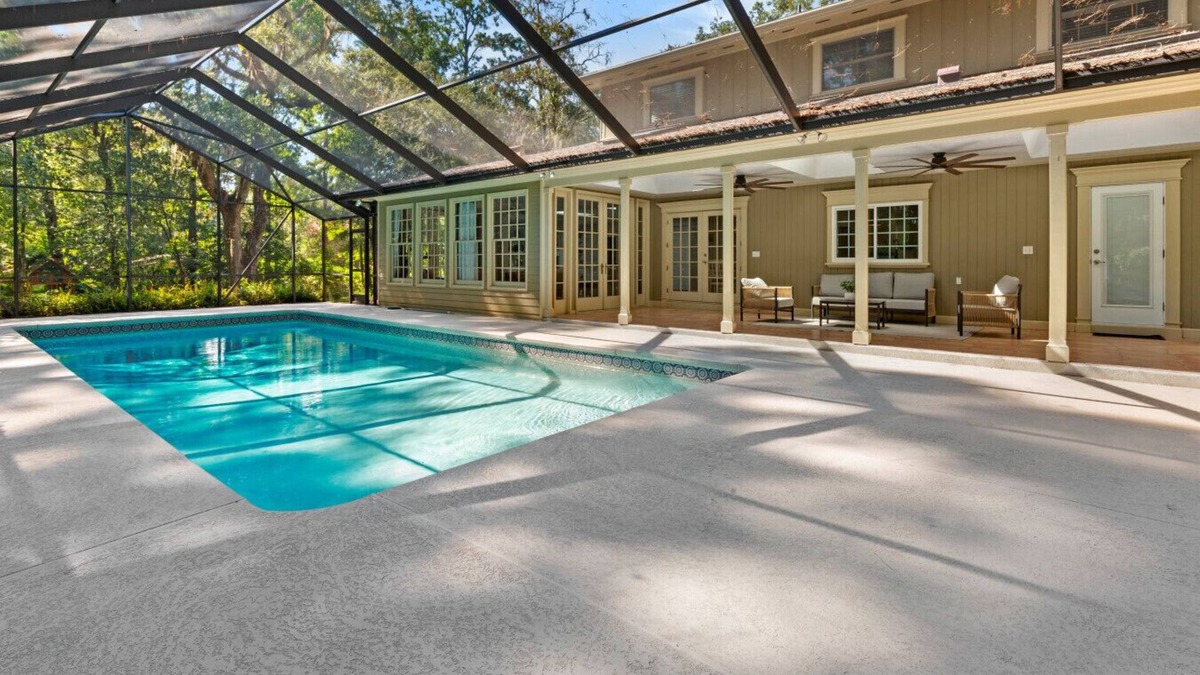 Gainesville House | 4/3 with pool NW Gainesville