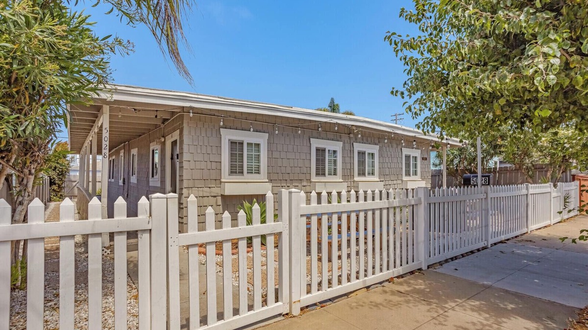 Ocean Beach House | 4 Beach Flats Sleeps 18 2Blks from Beach,Boardwalk,Sand,Surf