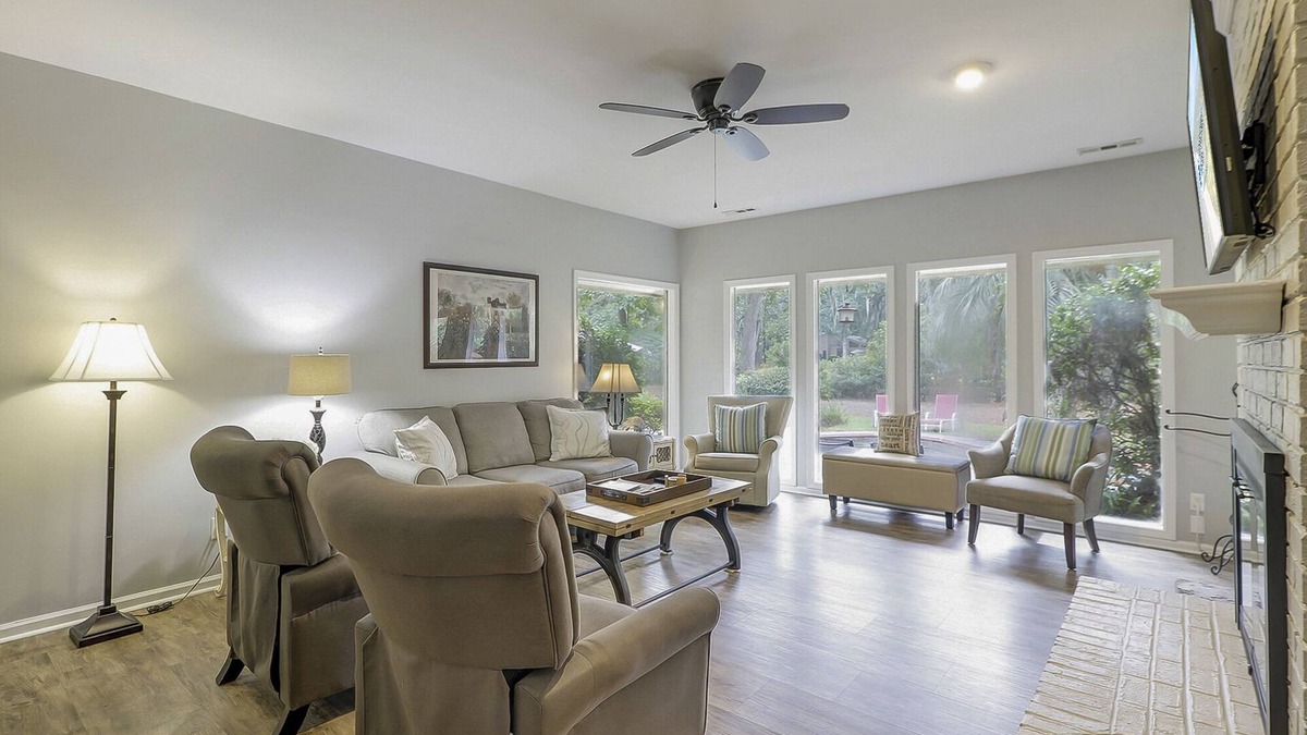 Shipyard Plantation House | 4 bed/3 bath home in Shipyard with peaceful lagoon view and private pool