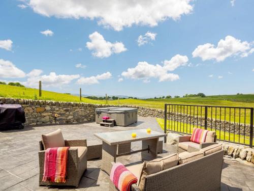 Pentre-Foelas House | 4 Bed in Betws-y-coed 87315