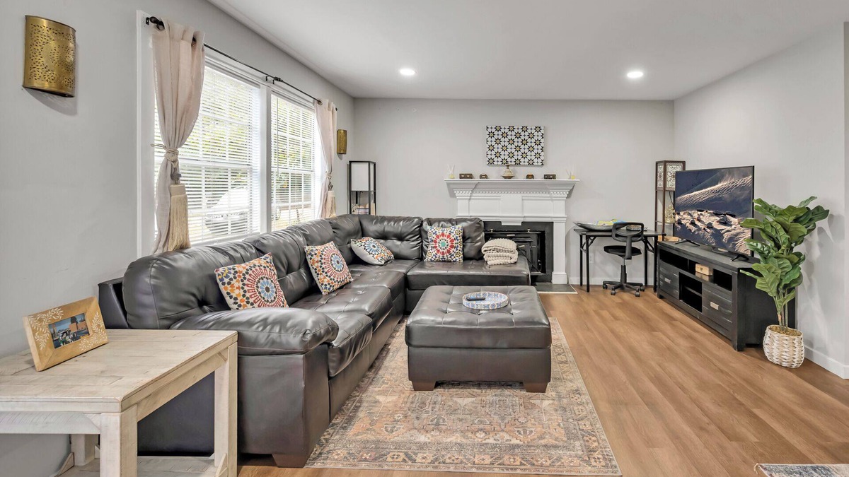 Bynum House | 4 Bed Moroccan style,min to UNC,Kids Essentials,Crib,next to Golf & restaurants