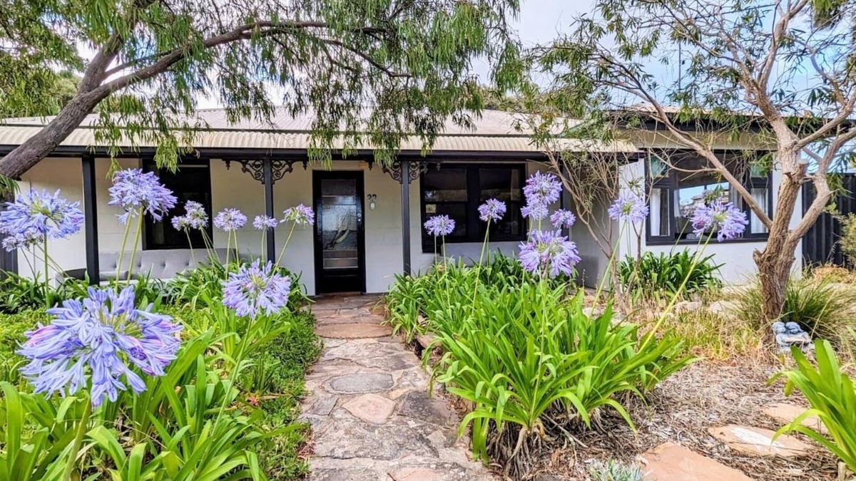 Brownlow Ki House | 4 bedroom 2 Bathroom Aircon beach front Pet Friendly Kingscote/Brownlownwifi