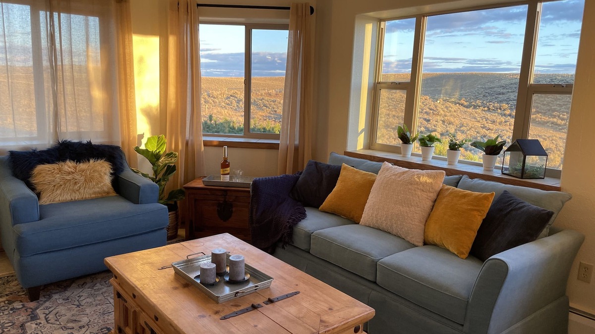 Craig House | 4 bedroom/2 bathroom suite in ranch house with separate entrance.