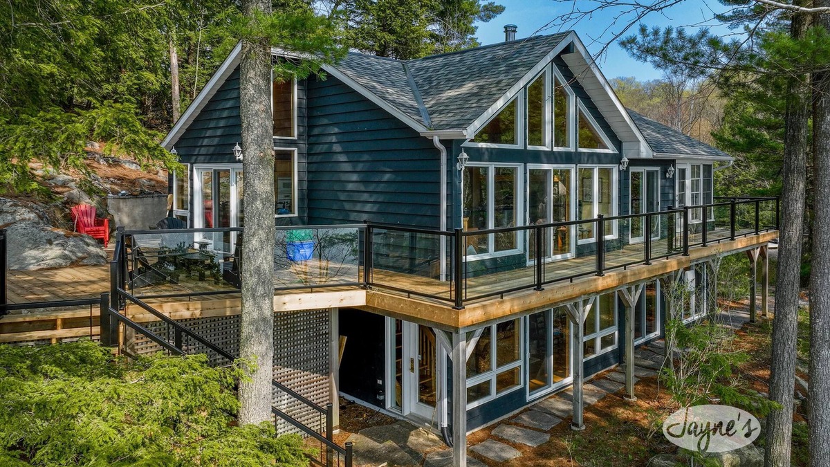 Minett Cottage | 4 bedroom, 3 bath, cottage, Minett, very private, great for families!