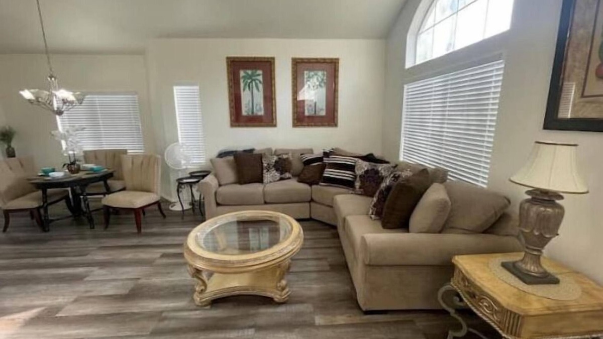 Rubidoux House | 4 bedroom 3 bath Home Near Downtown Riverside