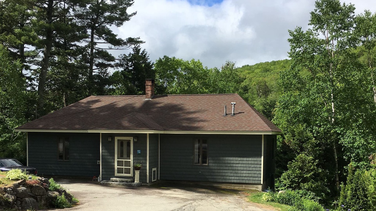 Lucerne-in-Maine House | 4 Bedroom 3 Bath lake house on Phillips Lake