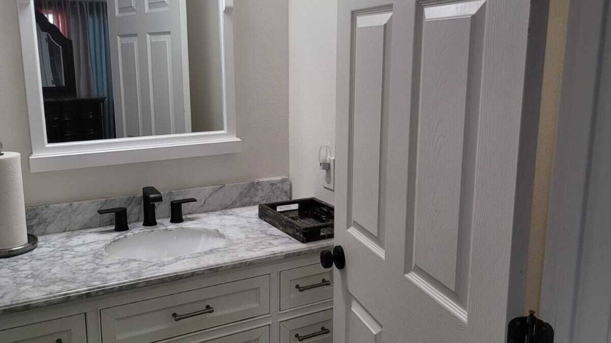 Harbor House | 4 Bedroom/3Full Bath/LAX/Carson/Long Beach/Torrance/Hawthorne/Los Angeles