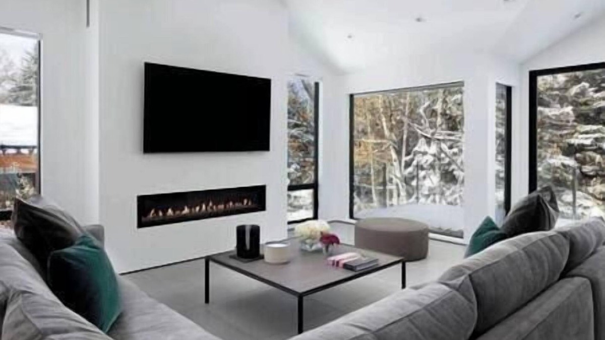 Aspen House | 4 Bedroom 4 Bath West End Sleek Contemporary home!