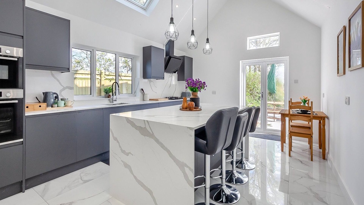 East Grinstead Cottage | 4 bedroom accommodation in East Grinstead