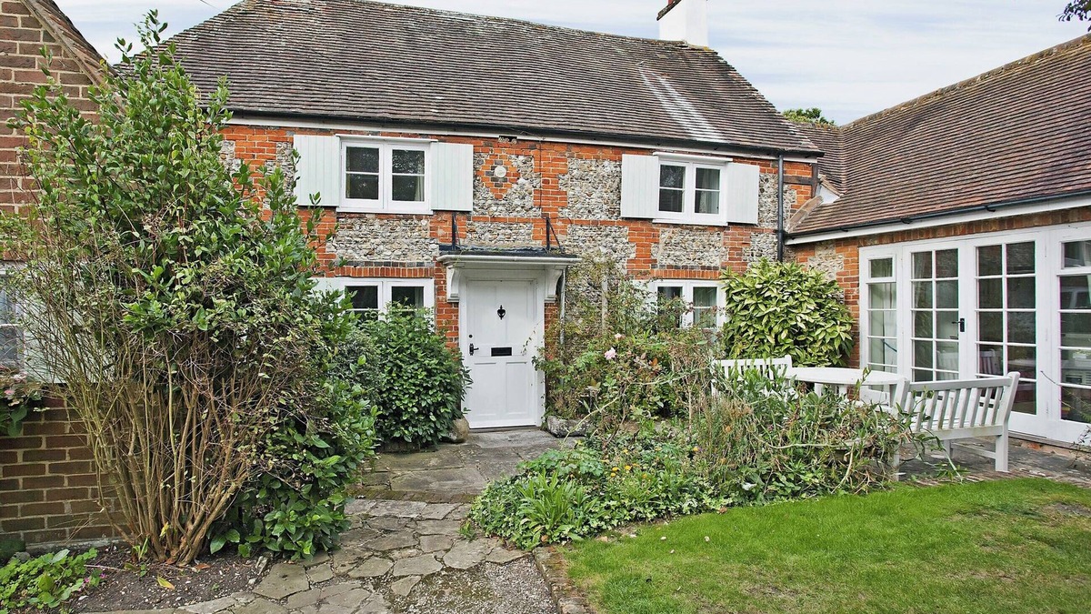 West Wittering Cottage | 4 bedroom accommodation in West Wittering