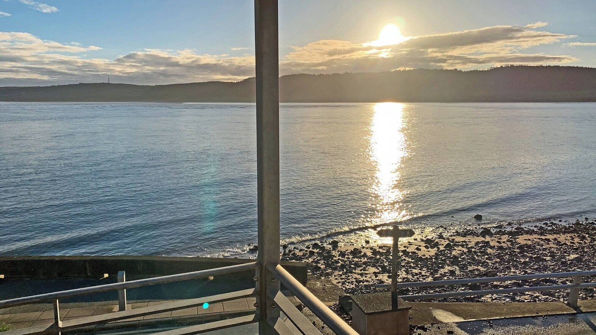 Pentraeth Cottage | 4 bedroom accommodation in Red Wharf Bay, Anglesey