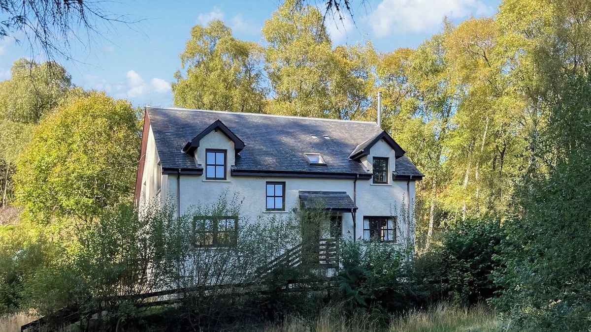 Conista Cottage | 4 bedroom accommodation in Killin