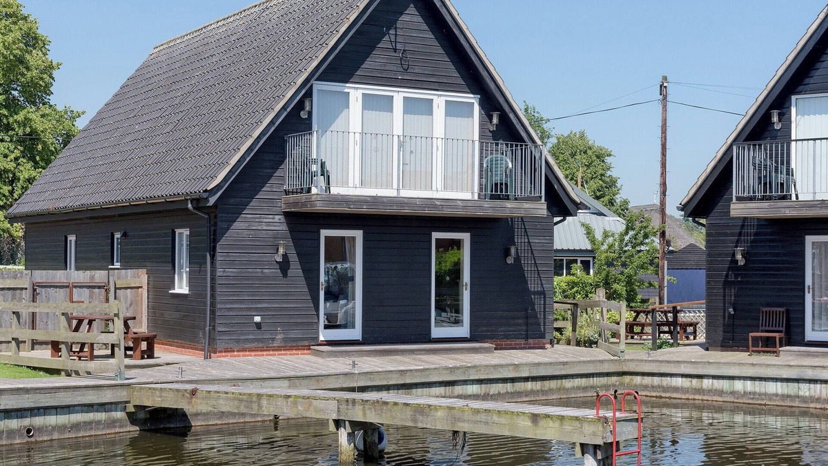Horning Cottage | 4 bedroom accommodation in Horning, near Norwich