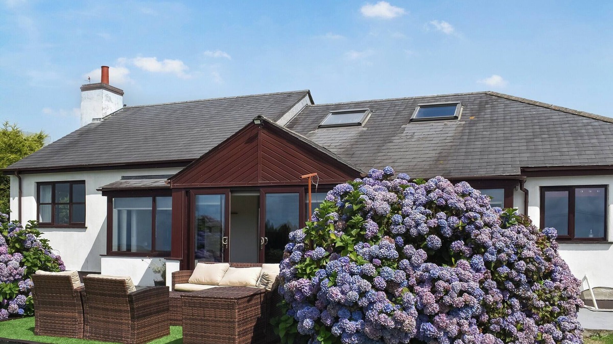 Bude Cottage | 4 bedroom accommodation in Bude