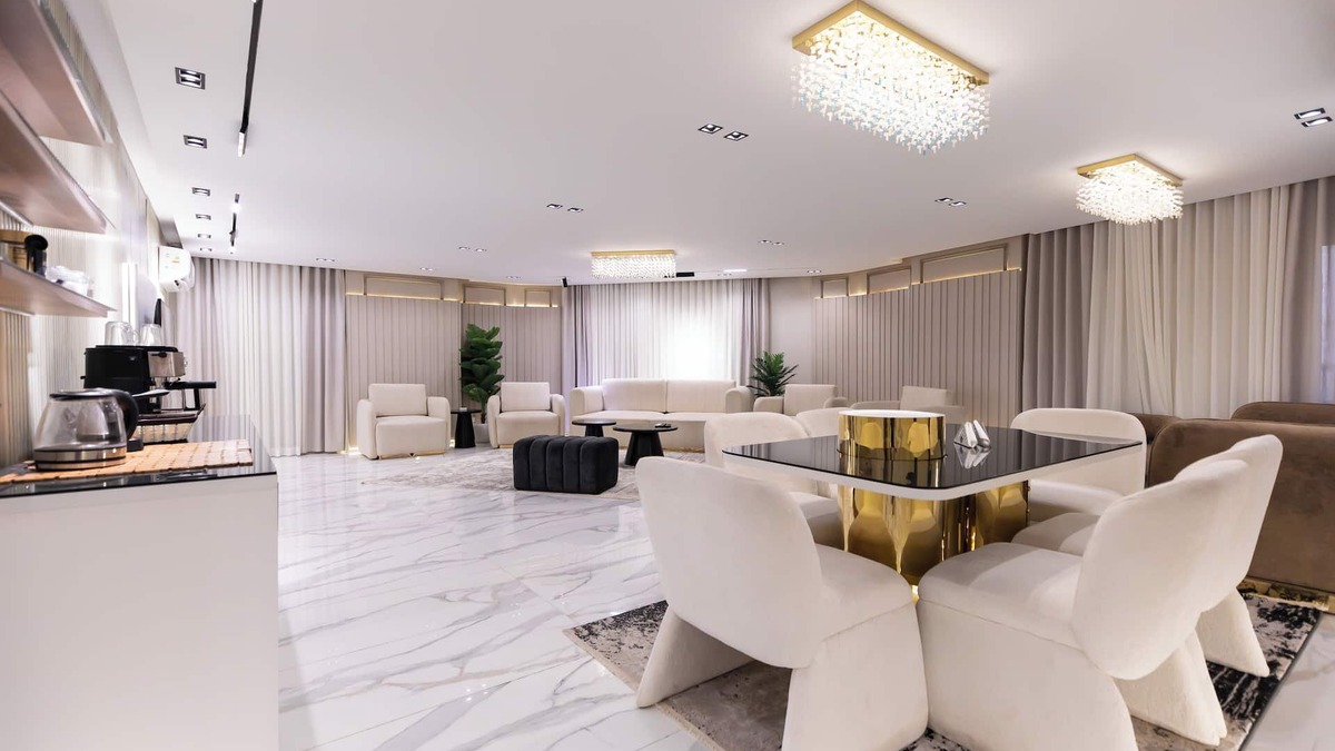 Al Duqqi Apartment | 4 Bedroom Apartment