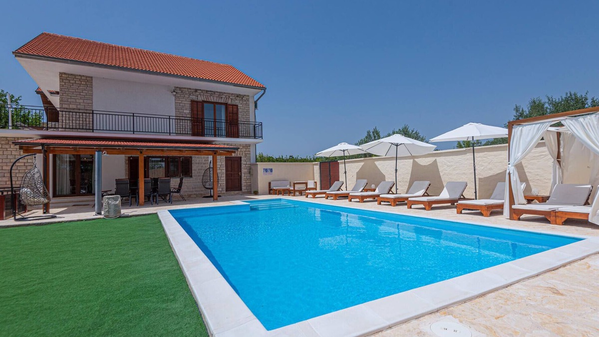 Bribir House | 4 bedroom awesome home in Sibenik
