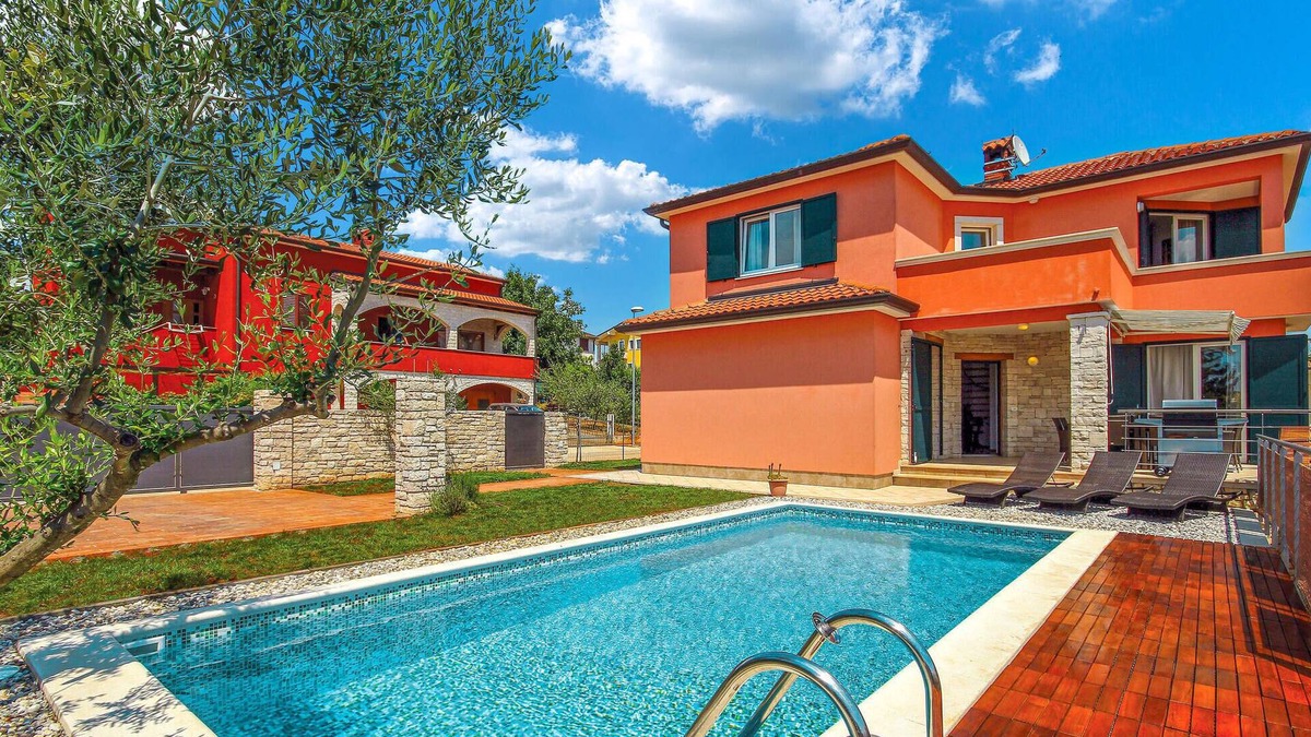 Murine House | 4 bedroom awesome home in Umag