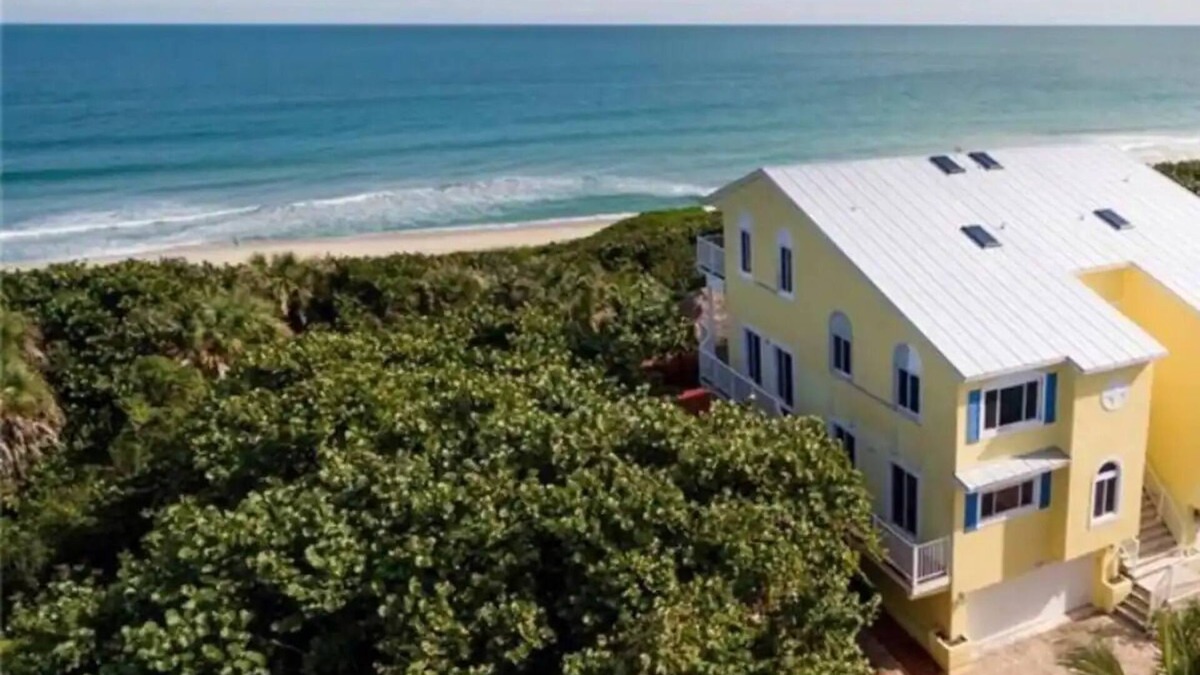 Melbourne Beach House | 4 bedroom Beachfront property In Melbourne Beach, Florida’s East Coast