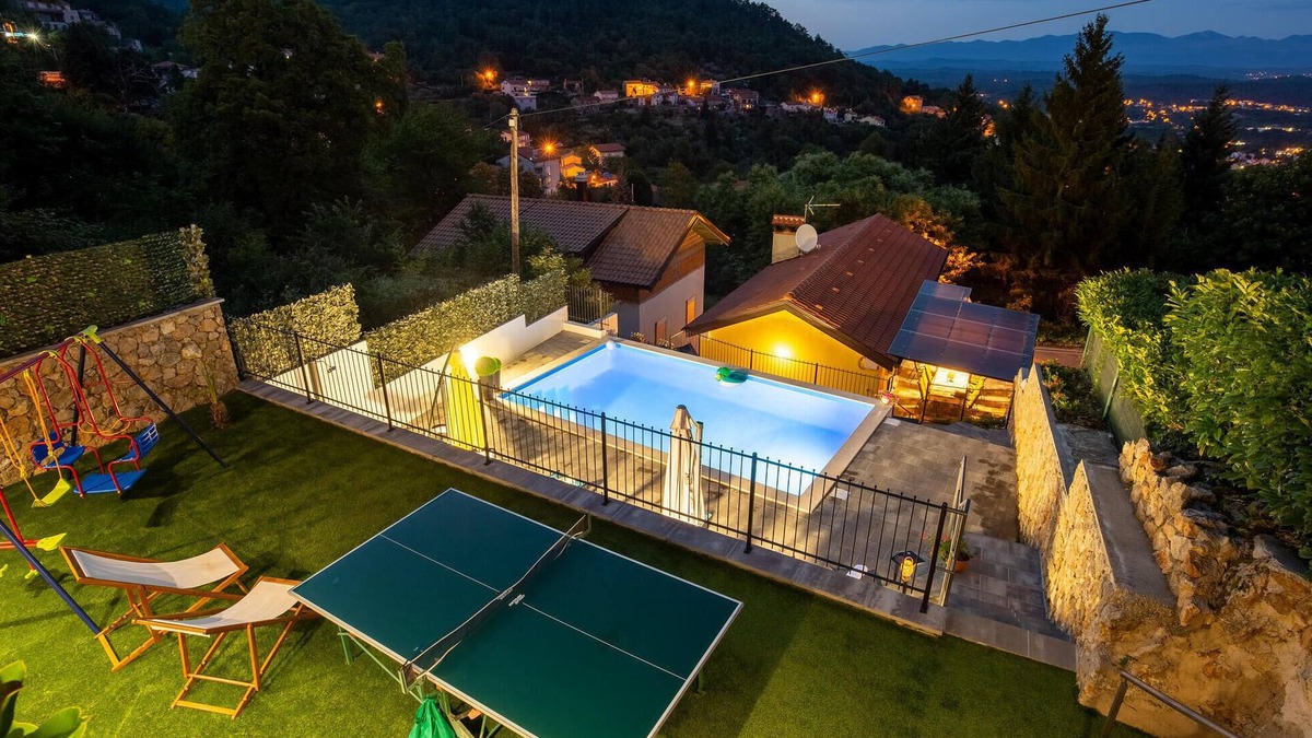 Rukavac House | 4 bedroom beautiful home in Rukavac