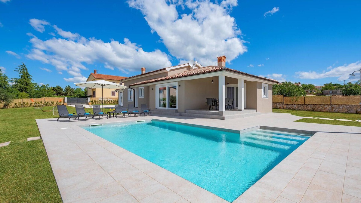 Orihi House | 4 bedroom beautiful home in Barban