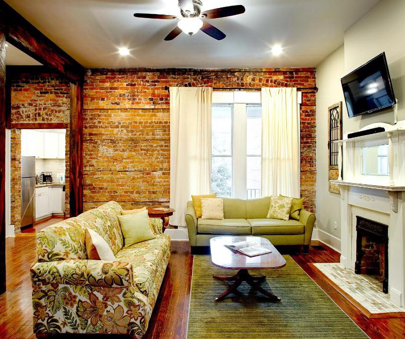 Dixon Park House | 4 Bedroom Beauty in Historic Building