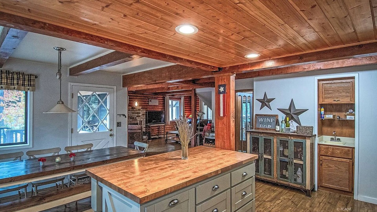 Trinity Center Cabin | 4-bedroom cabin in fabulous Trinity Center