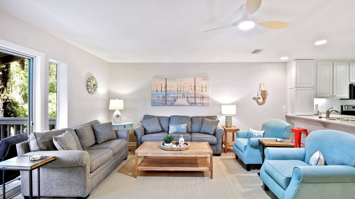 Demere Park Condo | 4 bedroom condo. Community pool. Close to pier/village area and beach.