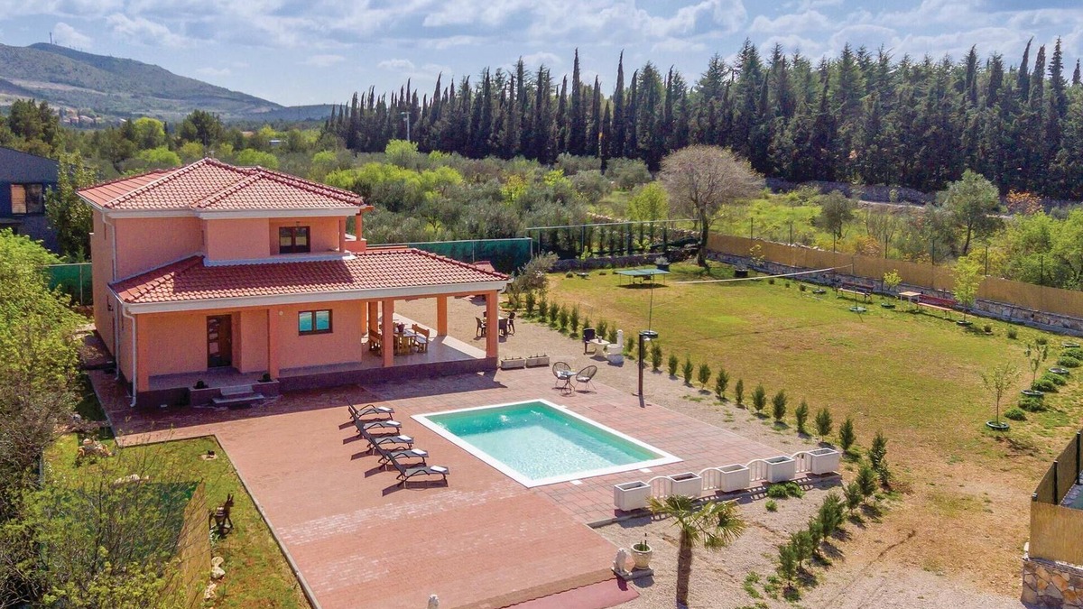 Bilice House | 4 bedroom gorgeous home in Bilice