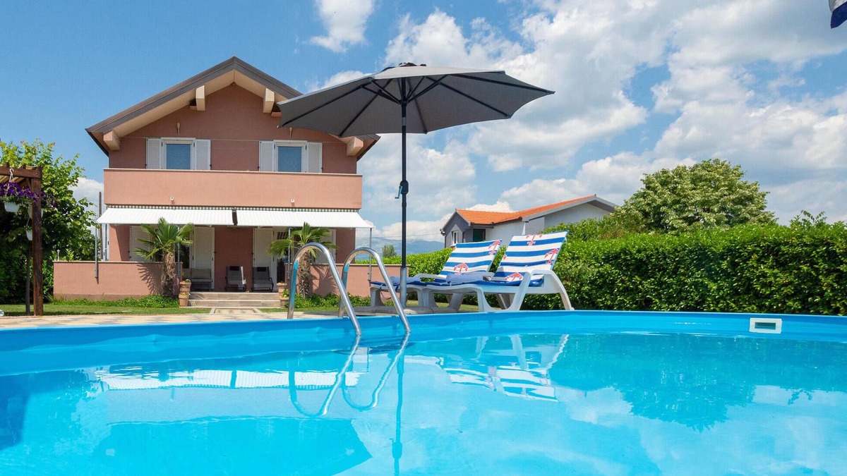 Trilj House | 4 bedroom gorgeous home in Trilj