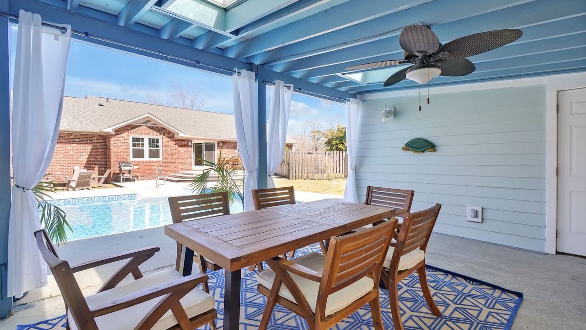 Wilmington House | 4-Bedroom Haven with Saltwater Pool - Your Ultimate Escape Awaits!