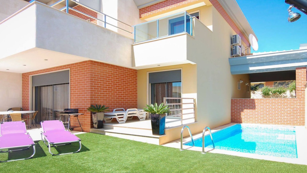 Mosqueira Villa | ★4 Bedroom, Holiday villa with Private Pool, Beach nearby in Albufeira