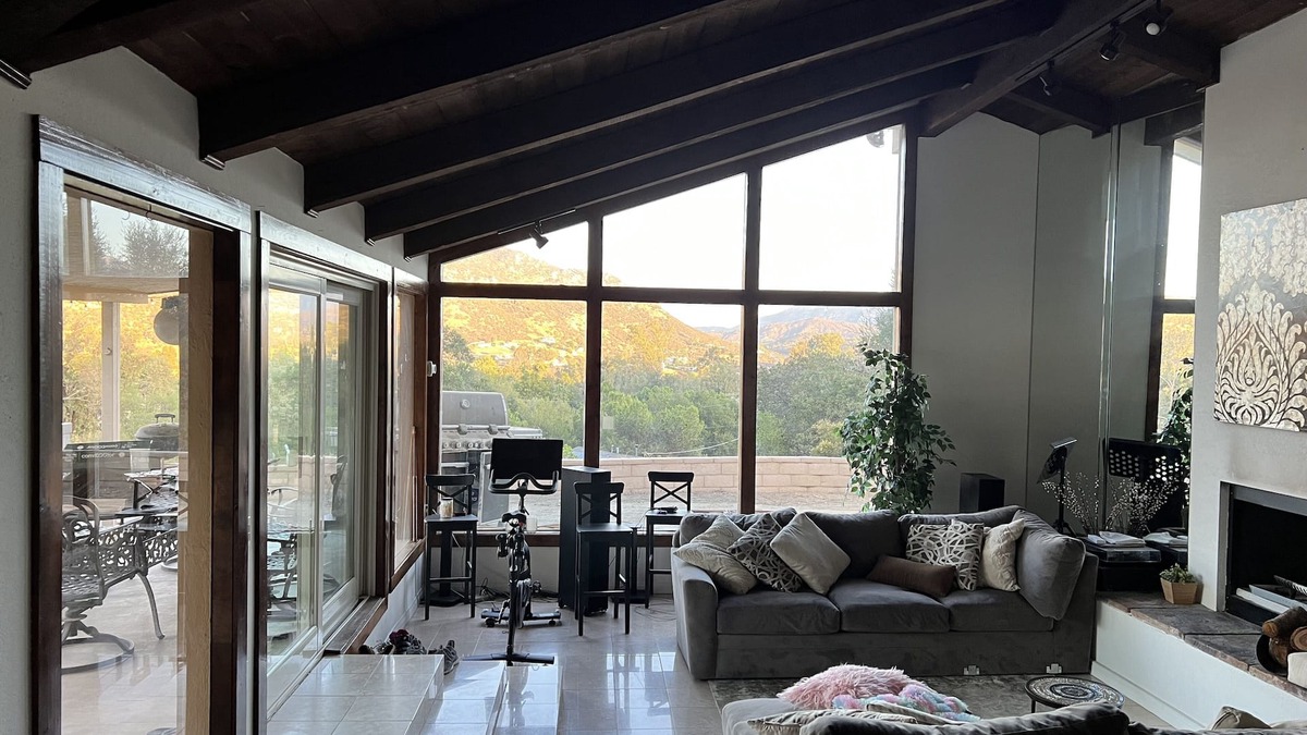Alpine House | 4 bedroom home pool and jacuzzi foot of mountain 30 min from San Diego beaches