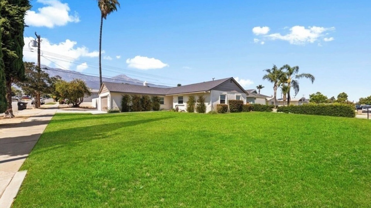 Rancho Cucamonga House | 4-bedroom house in fabulous Rancho Cucamonga with fitness room, AC