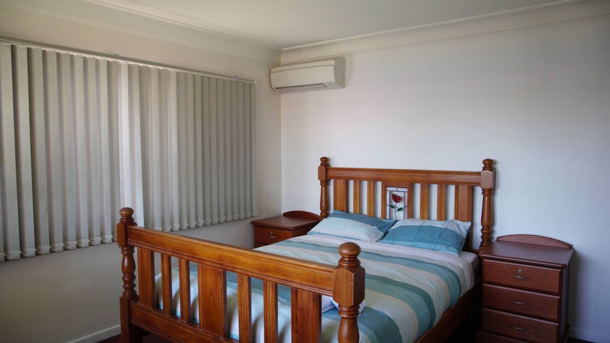 Sunnybank House | 4 bedroom house in Sunnybank