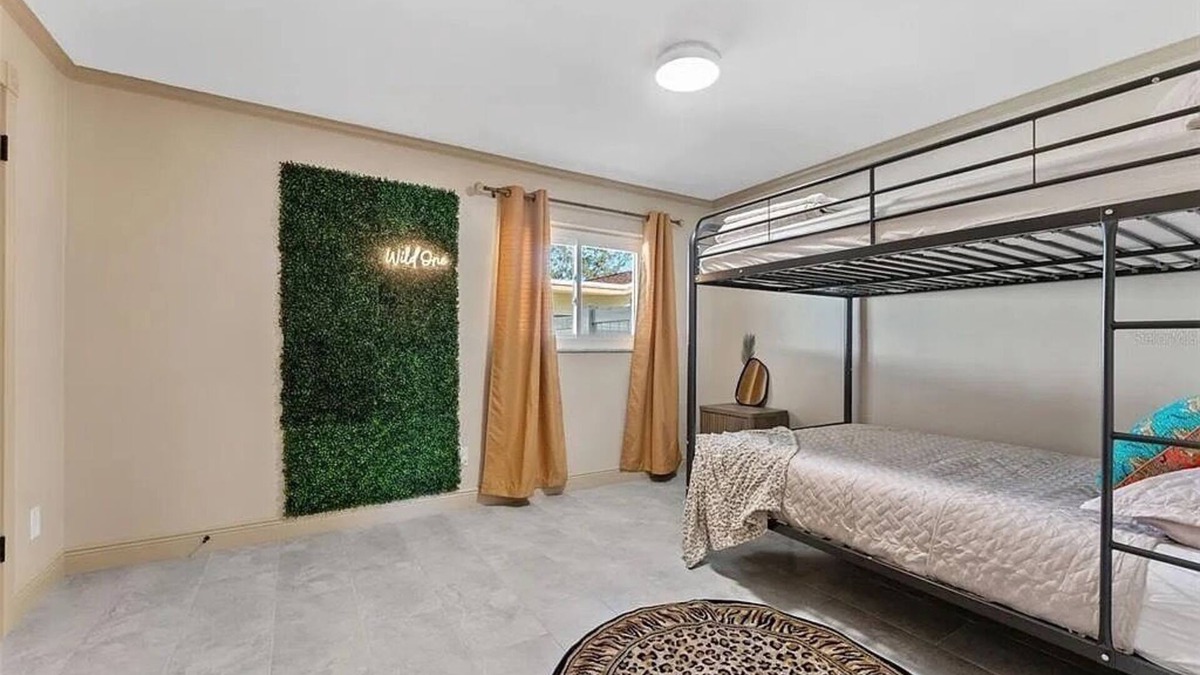 Largo House | 4-bedroom house in tranquil Largo with AC