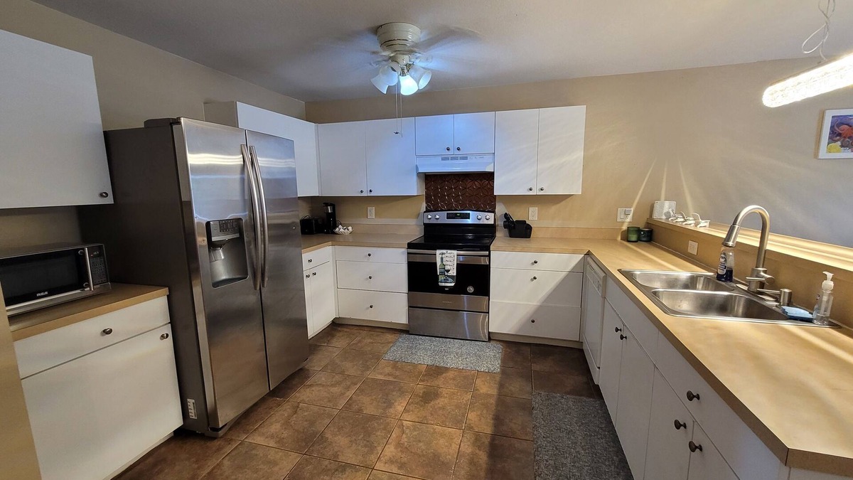 Rotonda Lakes House | 4 Bedroom House with NEWLY BUILT POOL Near Many Beaches