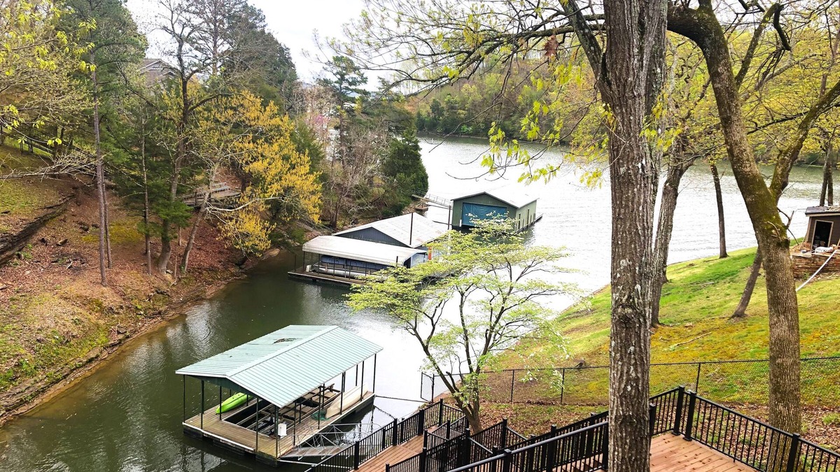 Counce House | 4 bedroom lake house at Pickwick