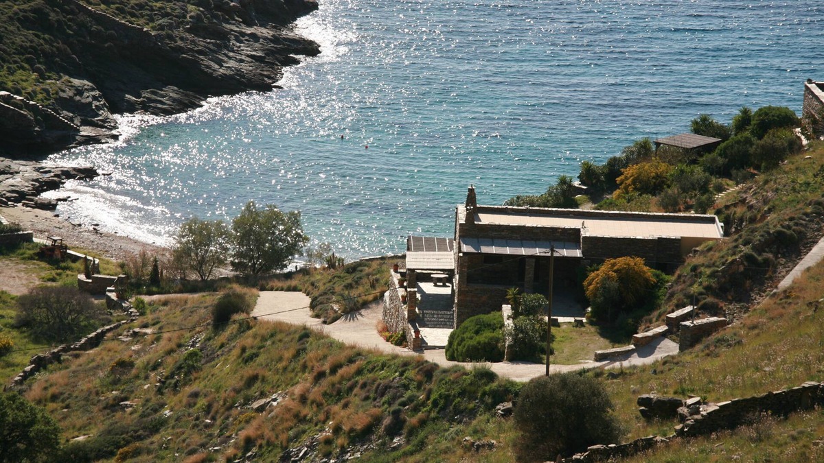 Pisses Villa | 4 bedroom luxury villa, on secluded wind-less beach, tranquil, on-site support