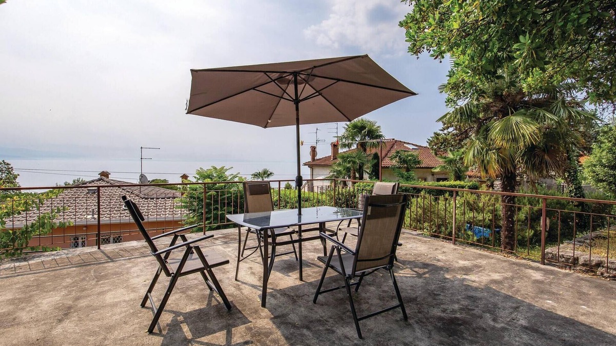 Volosko House | 4 bedroom pet friendly home in Volosko