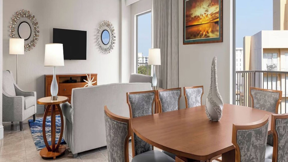 Survey Creek Condo | 4 Bedroom Presidential Condo, 4 Baths, Sleeps 12. Pompano Beach Palm-Aire Resort