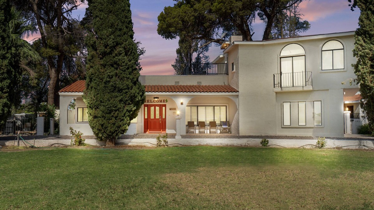 Safford House | 4-bedroom spacious home in Safford with AC.