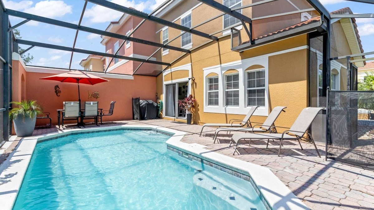 Kissimmee House | 4-bedroom townhome in welcoming Kissimmee pool home, 25 minutes from Disney!