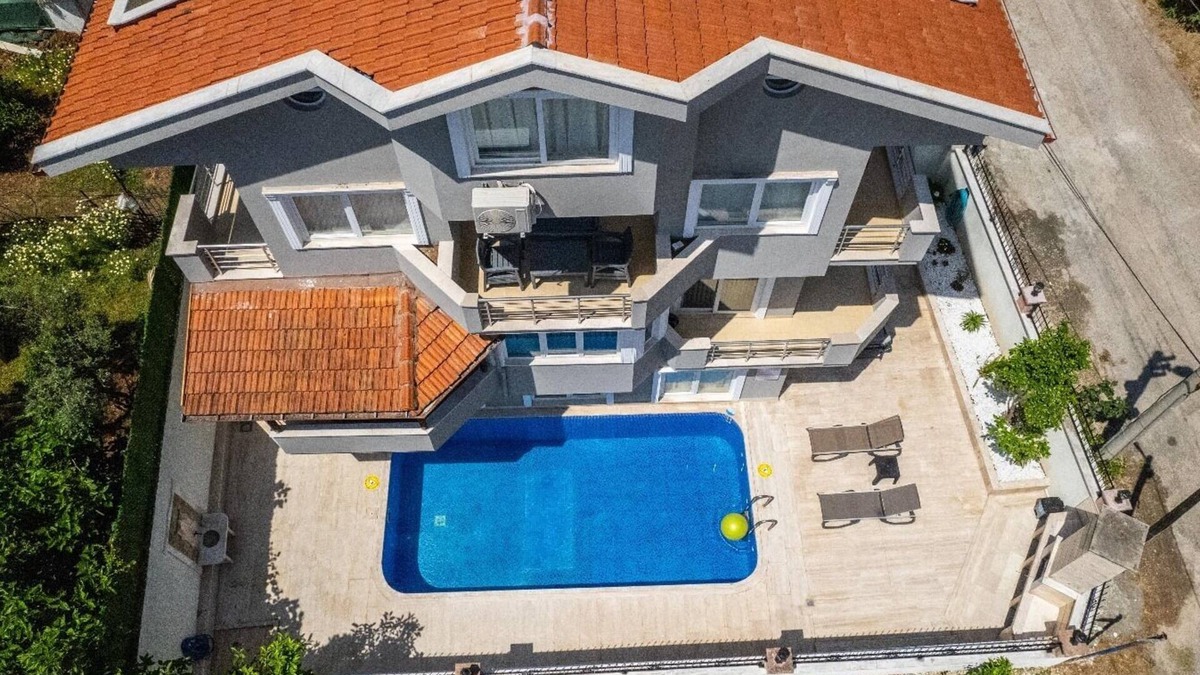 Marmaris Villa | 4-bedroom villa in awesome Marmaris with AC, WiFi